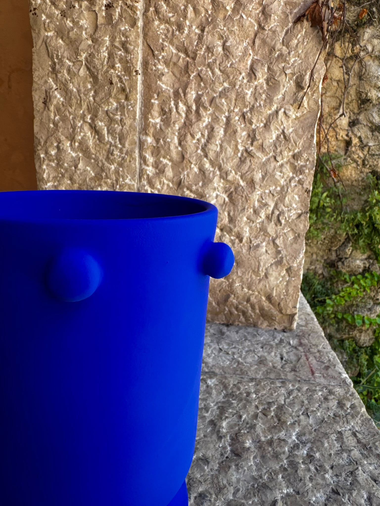 Vase en céramique Majorelle Atlas