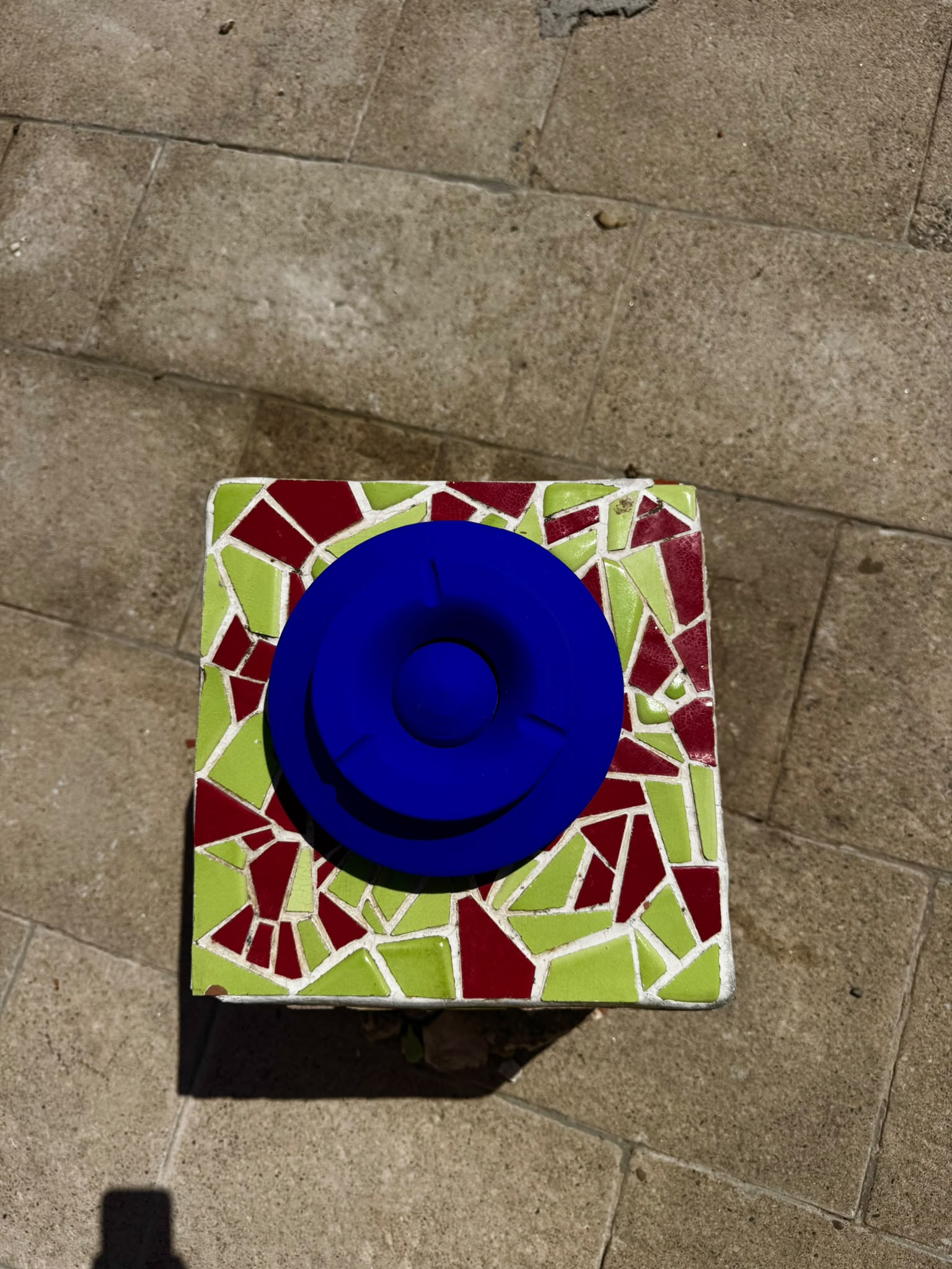 Cendrier en céramique Majorelle
